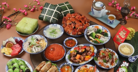 Có gì trong mâm cỗ Tết của 3 miền?
